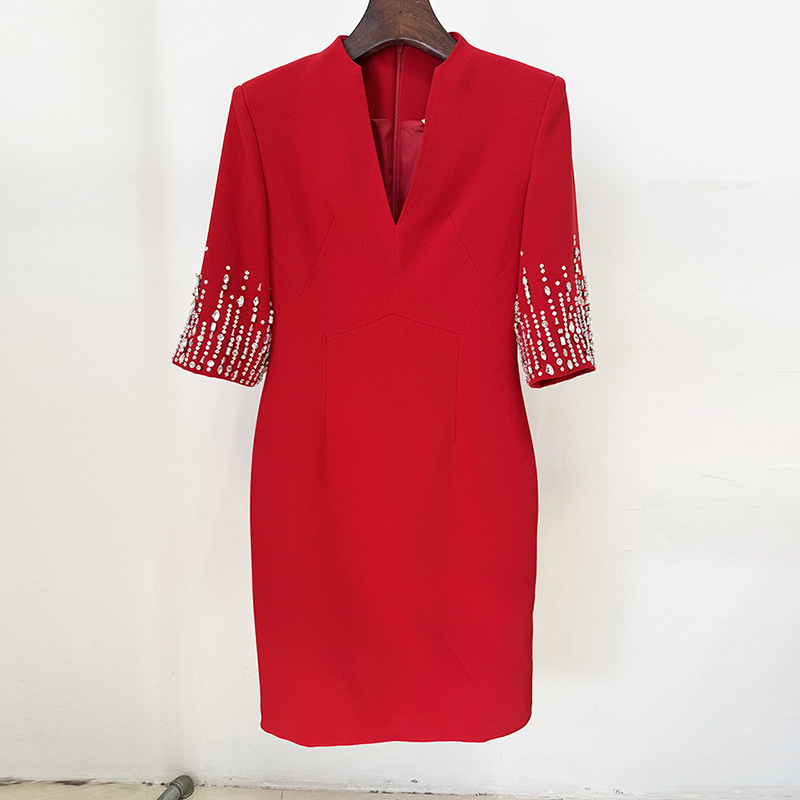 V-Neck Knee-Length Dress With Beaded Details For Parties - Image 6