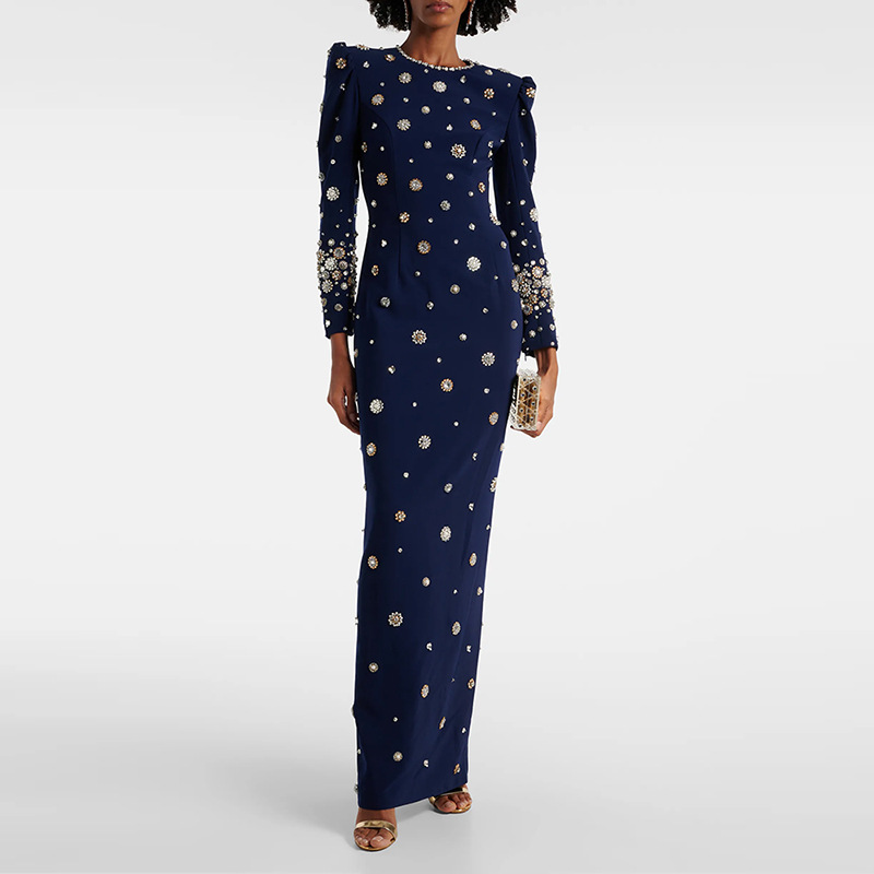 Elegant Long Evening Dress With Beaded Detail - Image 5